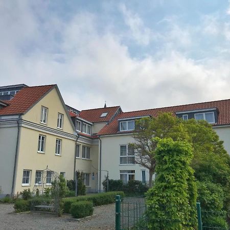 Hafenresidenz - Ferienwohnung 37 Wiek auf Rügen Exterior foto