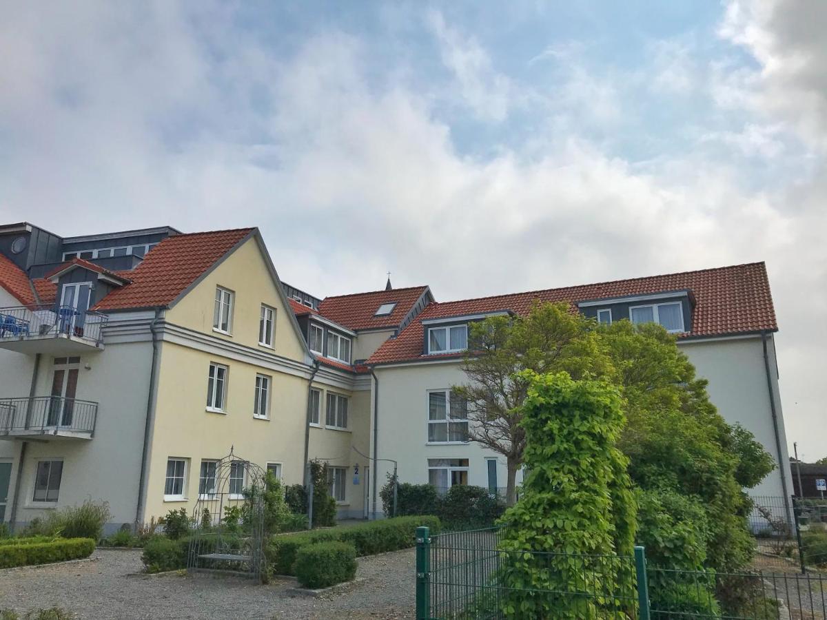 Hafenresidenz - Ferienwohnung 37 Wiek auf Rügen Exterior foto