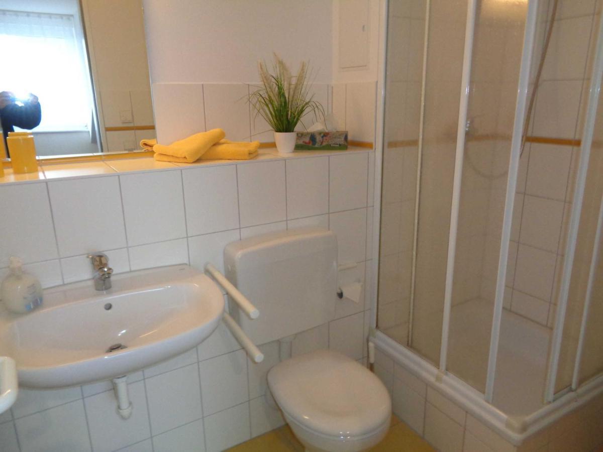 Hafenresidenz - Ferienwohnung 37 Wiek auf Rügen Exterior foto